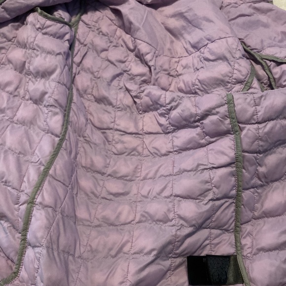 Grey and purple North Face jacket - Picture 10 of 10